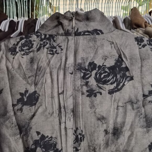 Portrait Nori Printed Turtleneck - Picture 7 of 8